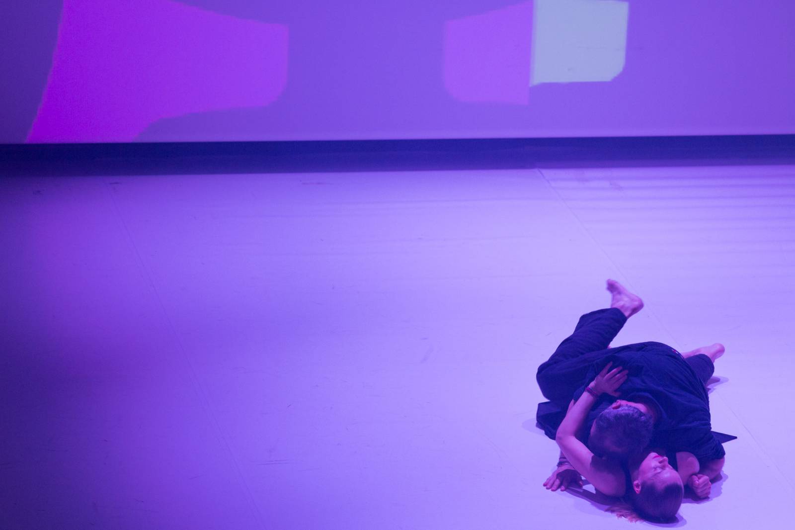 Tata Bojs v doprovodu Dekkadancers odehráli po patnácti letech celé Nanoalbum. Navrch pokřtili vinyl