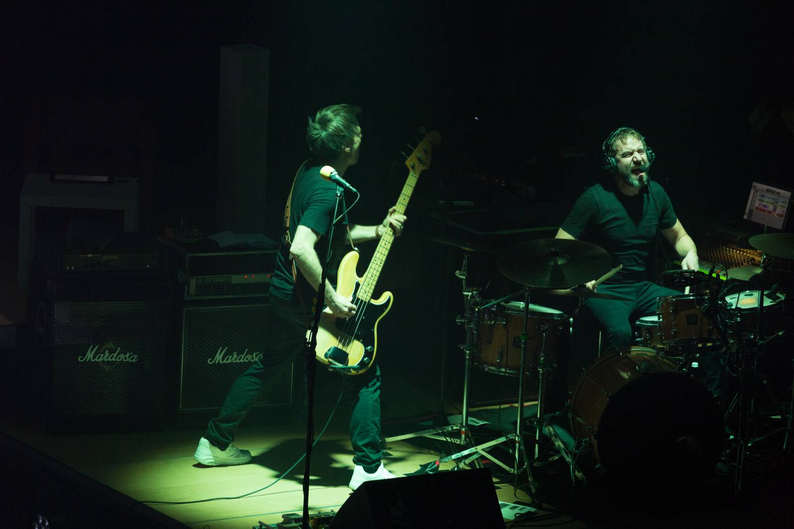 Tata Bojs v doprovodu Dekkadancers odehráli po patnácti letech celé Nanoalbum. Navrch pokřtili vinyl