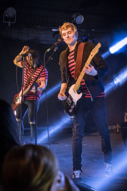 Mandrage oprášili staré hity. V Pardubicích s nimi zpíval celý klub