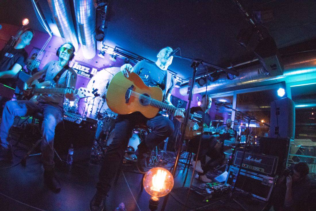 David Koller odstartoval akustickou sérii koncertů v JazzDocku