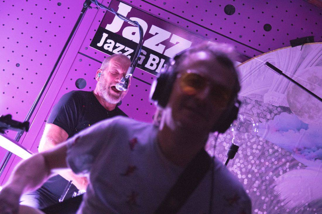 David Koller odstartoval akustickou sérii koncertů v JazzDocku