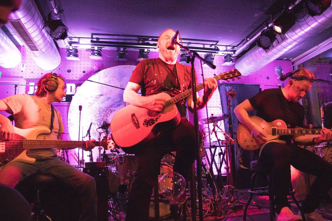 David Koller odstartoval akustickou sérii koncertů v JazzDocku