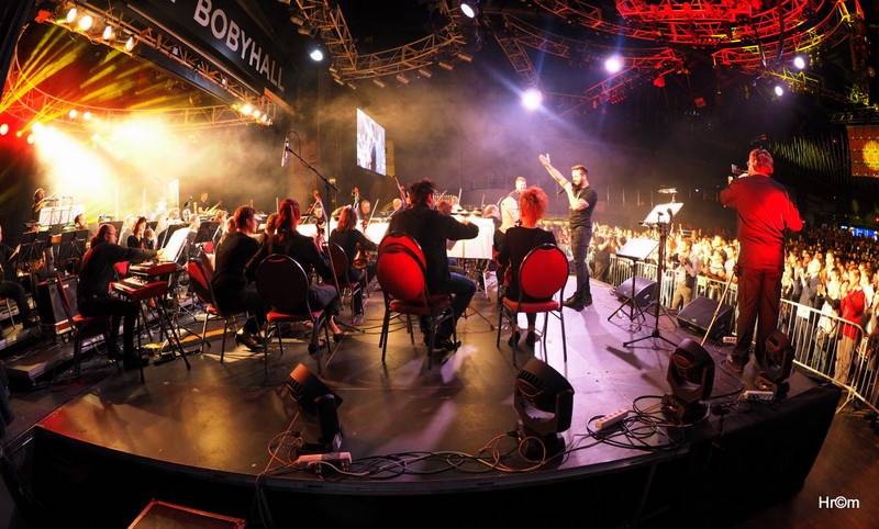 Rocksymphony v Brně spojila rockové evergreeny s orchestrem. Zpívali Noid a Marta Jandová