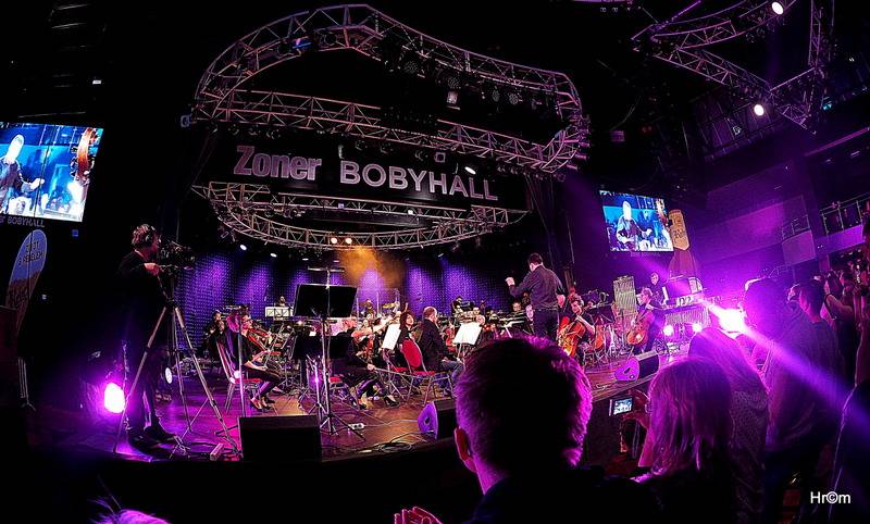 Rocksymphony v Brně spojila rockové evergreeny s orchestrem. Zpívali Noid a Marta Jandová