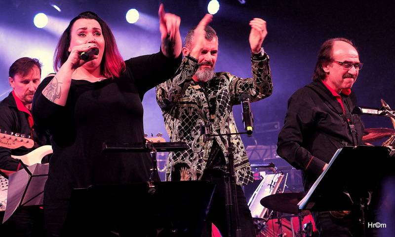 Rocksymphony v Brně spojila rockové evergreeny s orchestrem. Zpívali Noid a Marta Jandová