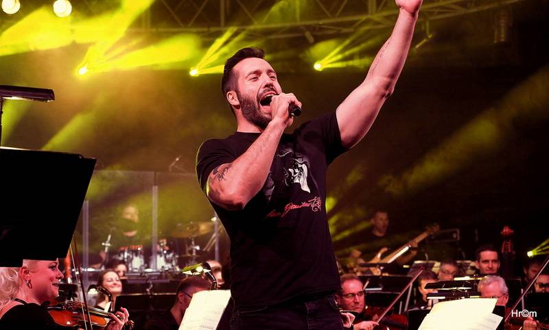 Rocksymphony v Brně spojila rockové evergreeny s orchestrem. Zpívali Noid a Marta Jandová