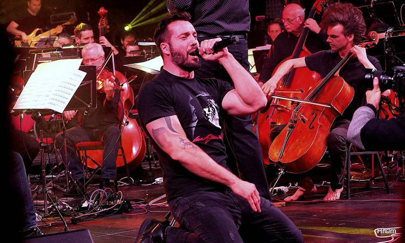 Rocksymphony v Brně spojila rockové evergreeny s orchestrem. Zpívali Noid a Marta Jandová