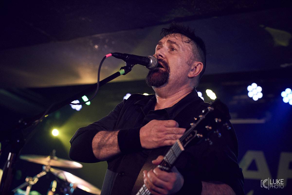 Therapy? po třech letech v Praze: V Rock Café představili novou desku Cleave