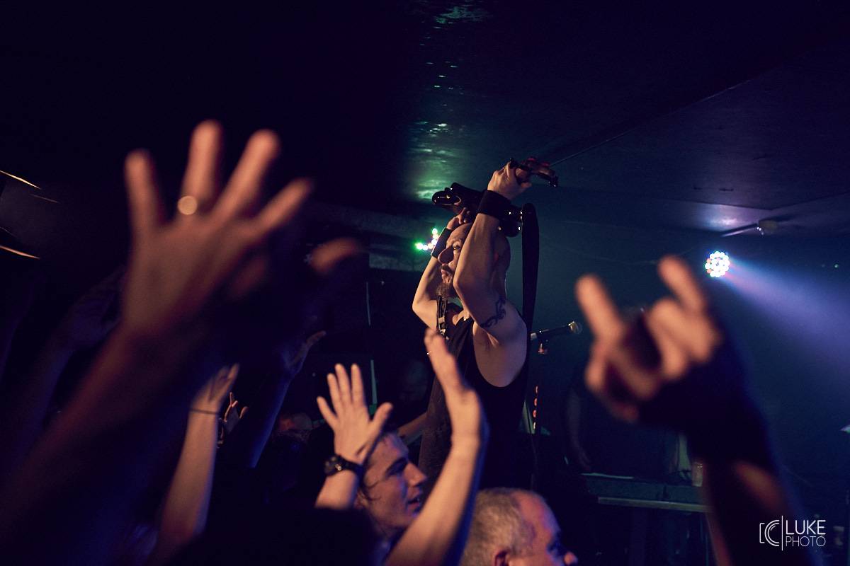 Therapy? po třech letech v Praze: V Rock Café představili novou desku Cleave