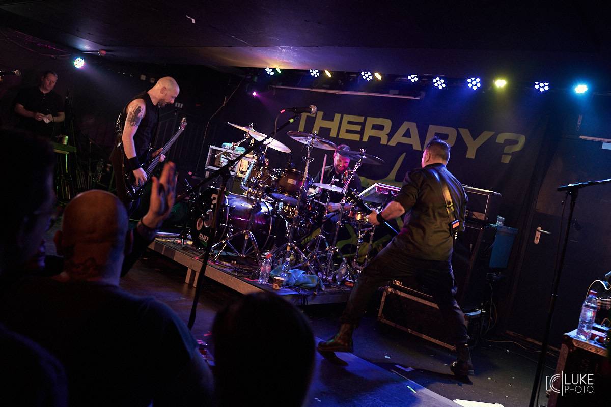 Therapy? po třech letech v Praze: V Rock Café představili novou desku Cleave