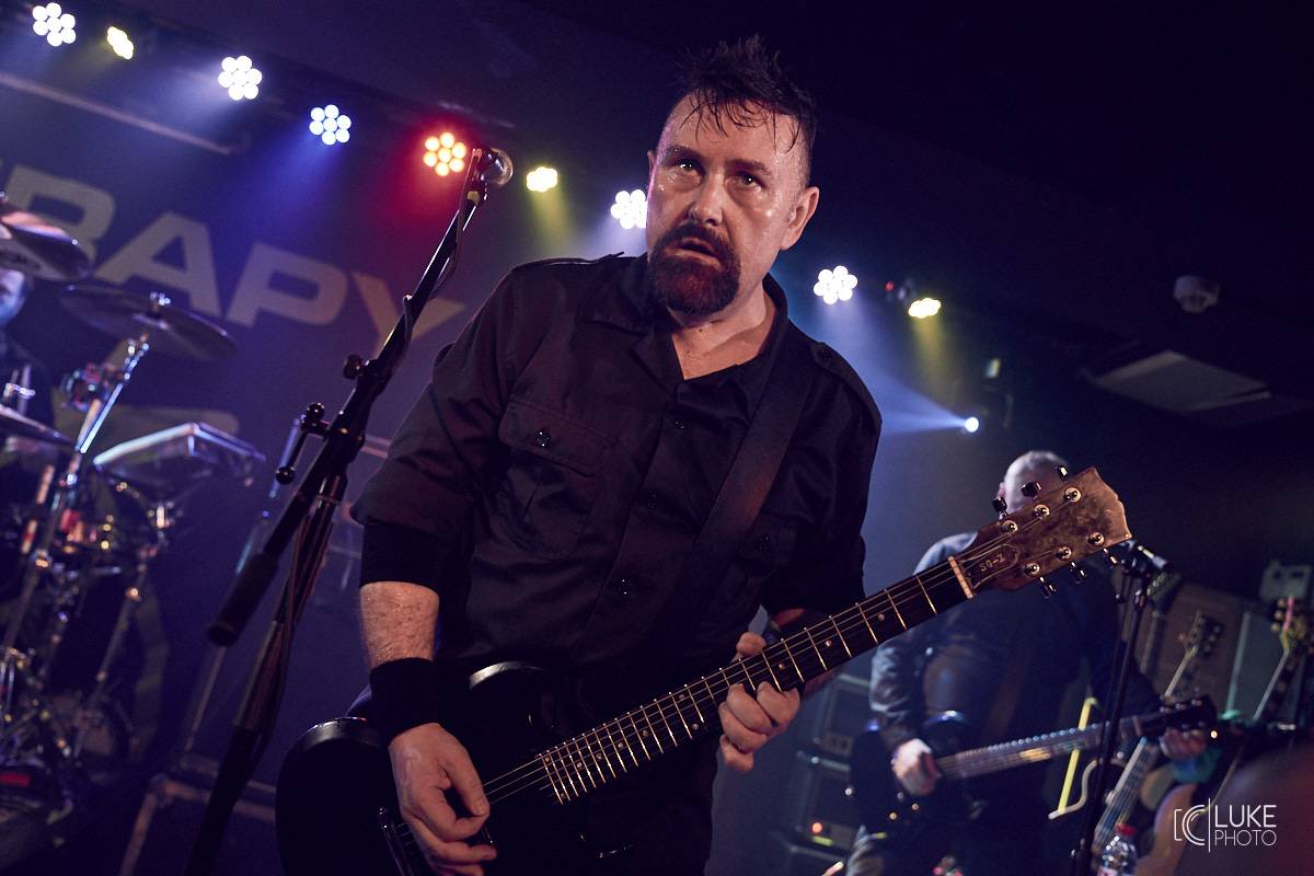 Therapy? po třech letech v Praze: V Rock Café představili novou desku Cleave