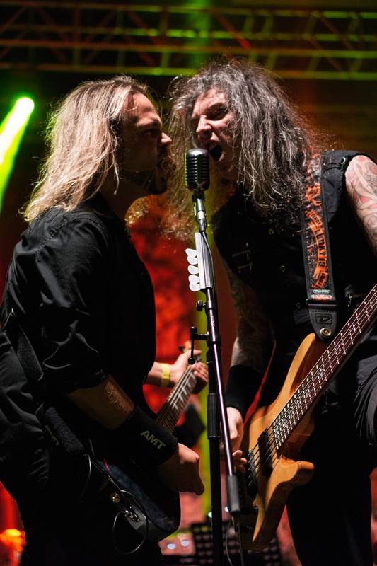 Metallica Tribute Show ve Foru Karlín spojila metal se symfonickým orchestrem