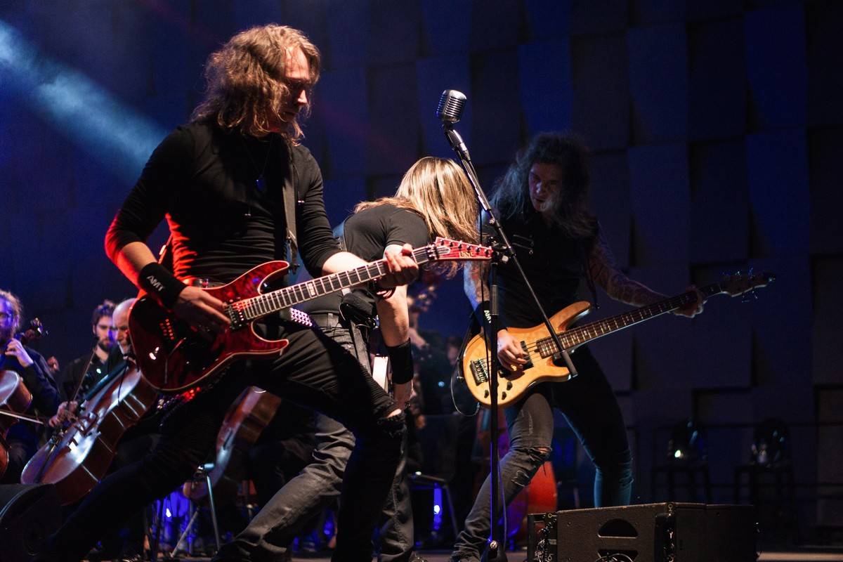 Metallica Tribute Show ve Foru Karlín spojila metal se symfonickým orchestrem