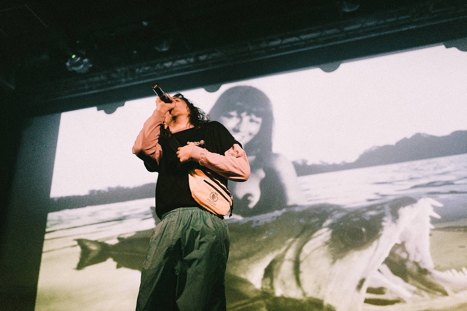 Tommy Cash přivezl do Roxy extravagantní a nestydatou show