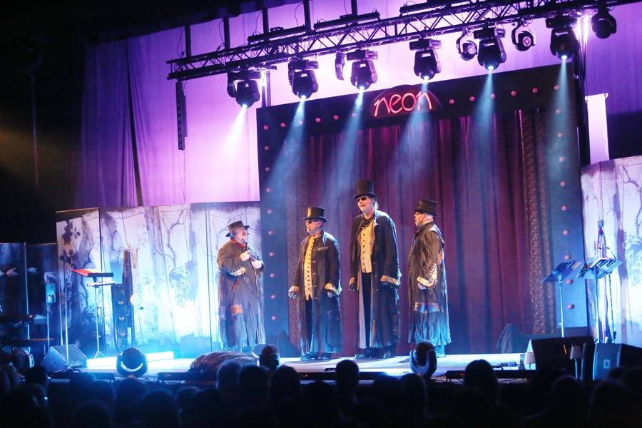 Vokální soubor 4TET s novou show vyprodal hodonínský kulturní dům