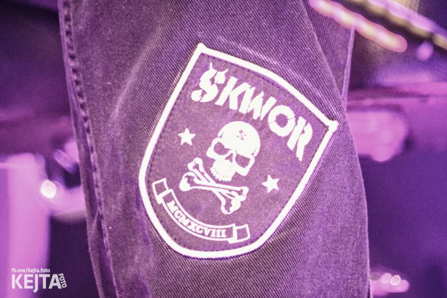 Škwor: Akustický koncert s klavírem a violoncellem strhl pražskou Akropoli