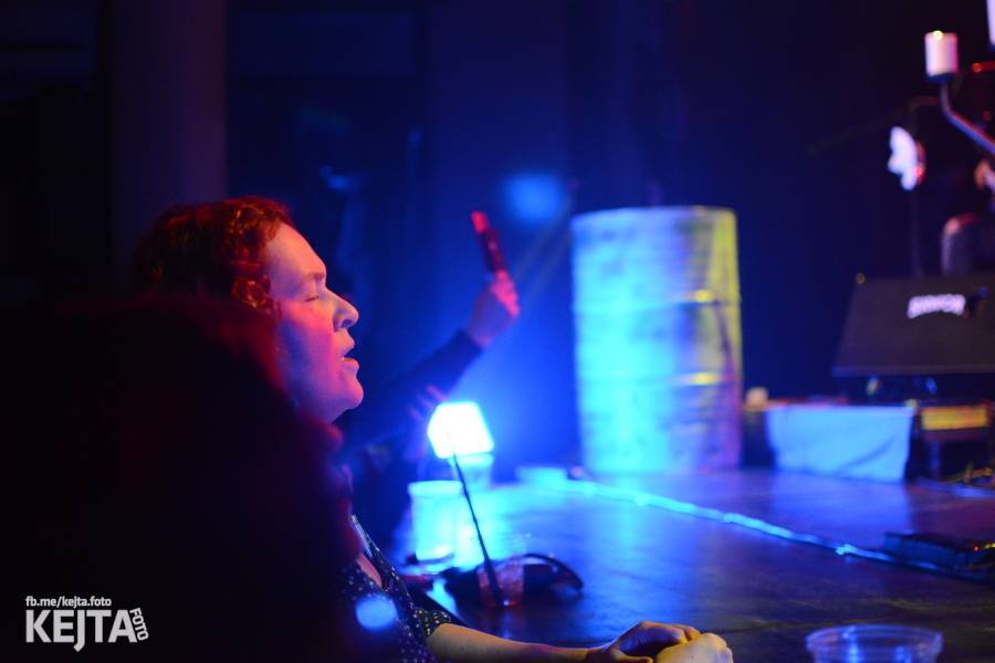 Škwor: Akustický koncert s klavírem a violoncellem strhl pražskou Akropoli