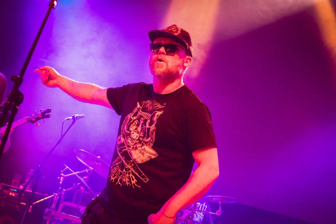 Horkýže Slíže dvakrát vyprodali Lucerna Music Bar, nadšení fanoušci divoce pogovali