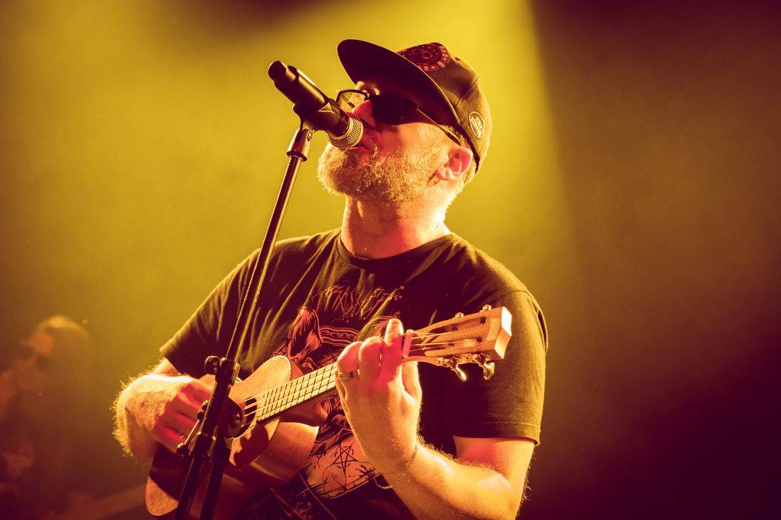 Horkýže Slíže dvakrát vyprodali Lucerna Music Bar, nadšení fanoušci divoce pogovali