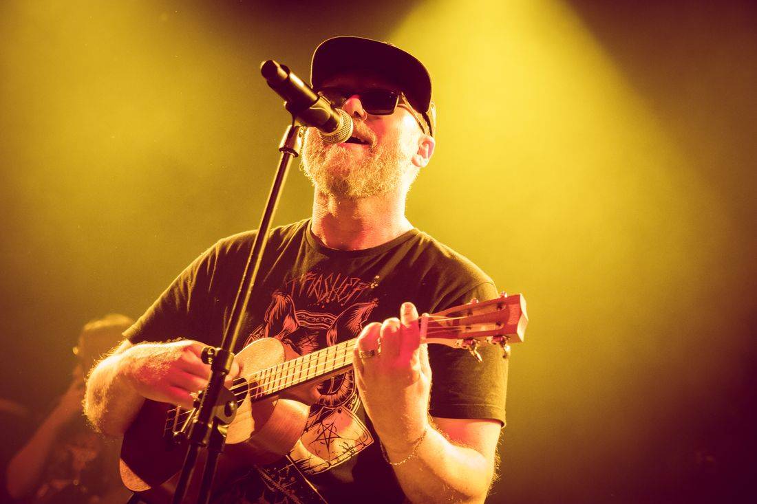 Horkýže Slíže dvakrát vyprodali Lucerna Music Bar, nadšení fanoušci divoce pogovali