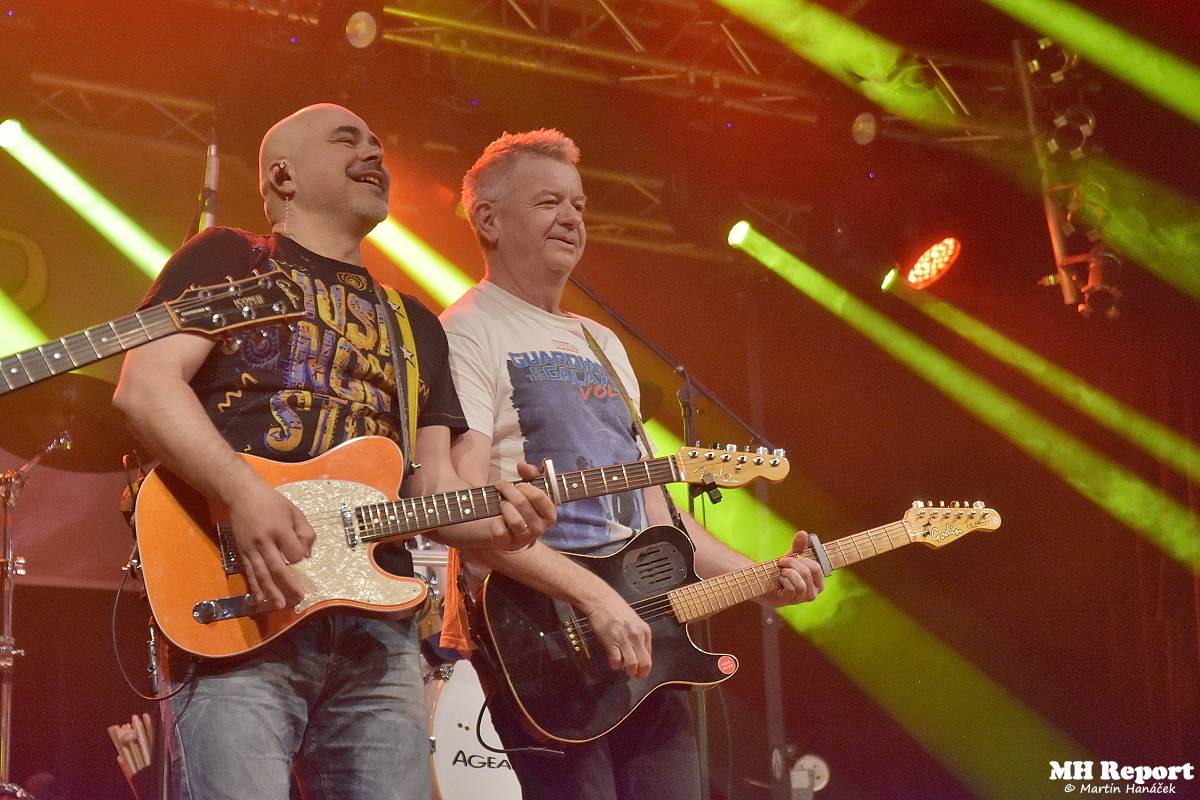 Mňága a Žďorp vítala v Plzni jaro