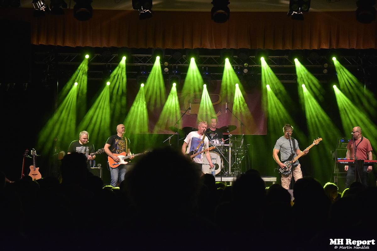 Mňága a Žďorp vítala v Plzni jaro