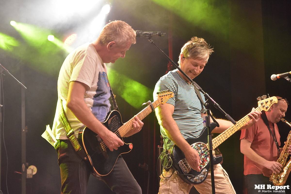 Mňága a Žďorp vítala v Plzni jaro