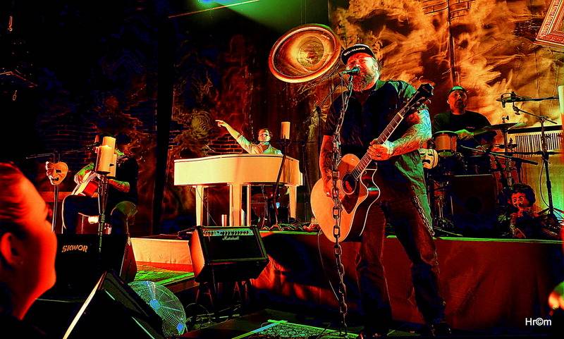 Škwor potěšili s komorním turné fanoušky v Olomouci