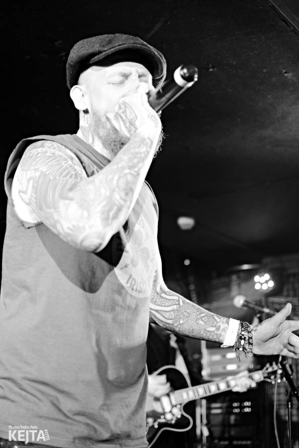 Oslavy svatého Patrika v Rock Café: Zoe Hayter, Travis O'Neill, Cheers! a spousta irského alkoholu