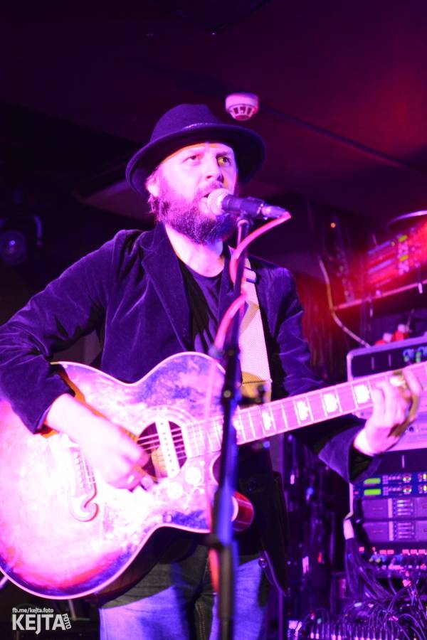 Oslavy svatého Patrika v Rock Café: Zoe Hayter, Travis O'Neill, Cheers! a spousta irského alkoholu