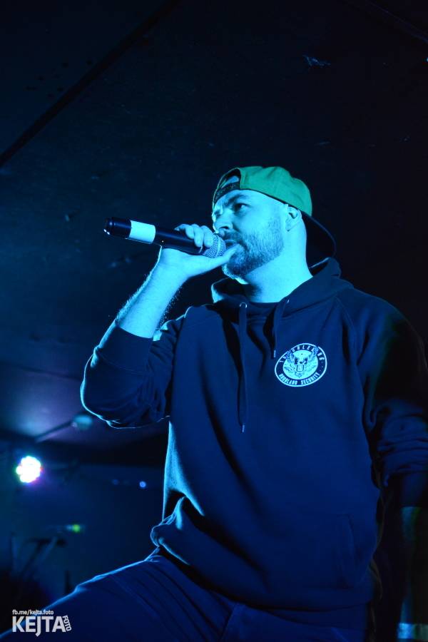 Oslavy svatého Patrika v Rock Café: Zoe Hayter, Travis O'Neill, Cheers! a spousta irského alkoholu