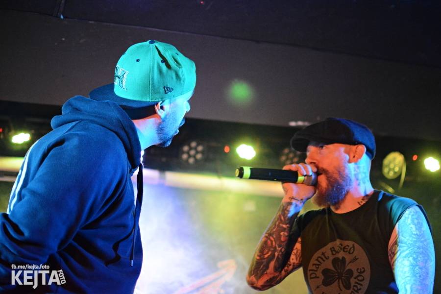 Oslavy svatého Patrika v Rock Café: Zoe Hayter, Travis O'Neill, Cheers! a spousta irského alkoholu