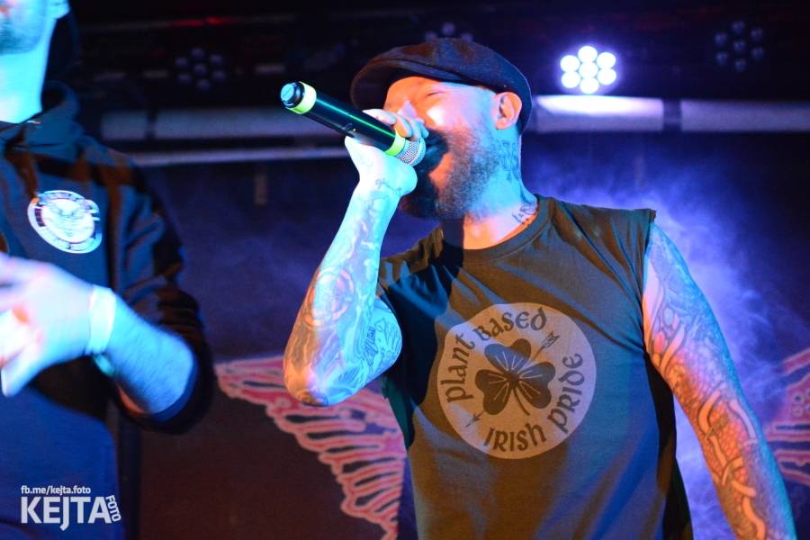 Oslavy svatého Patrika v Rock Café: Zoe Hayter, Travis O'Neill, Cheers! a spousta irského alkoholu