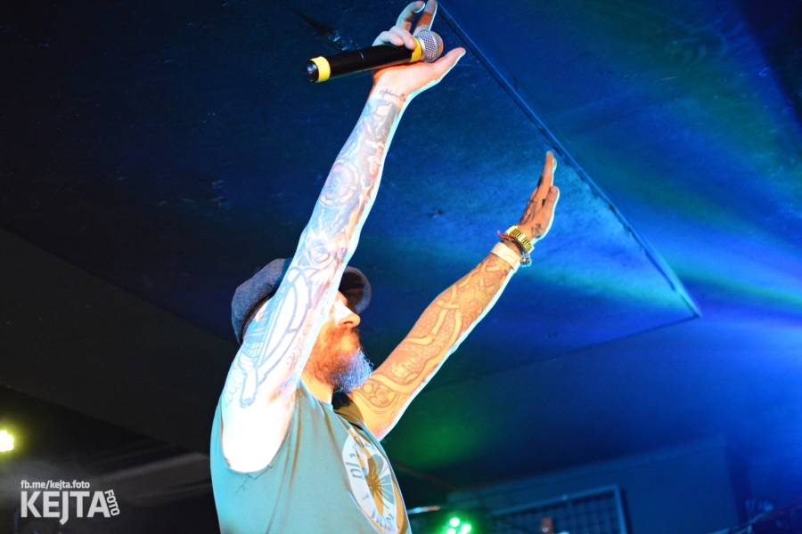 Oslavy svatého Patrika v Rock Café: Zoe Hayter, Travis O'Neill, Cheers! a spousta irského alkoholu