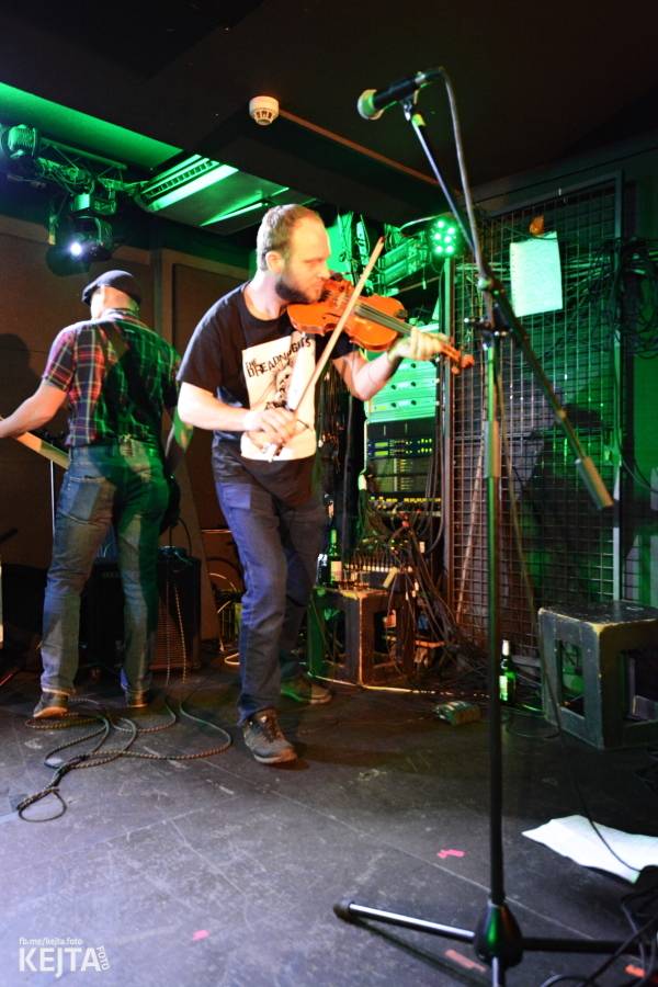 Oslavy svatého Patrika v Rock Café: Zoe Hayter, Travis O'Neill, Cheers! a spousta irského alkoholu