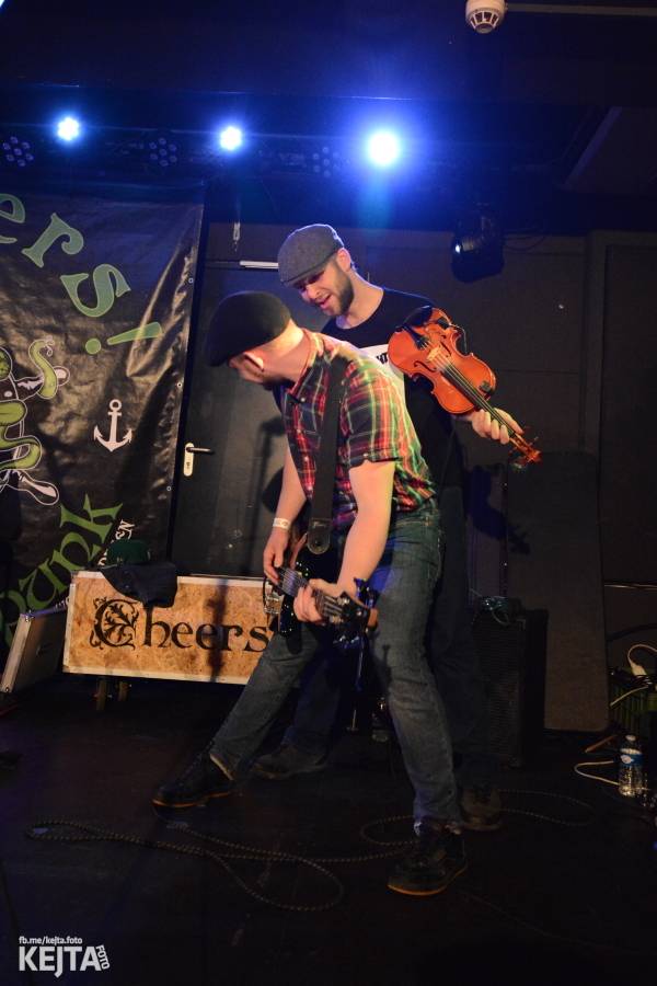 Oslavy svatého Patrika v Rock Café: Zoe Hayter, Travis O'Neill, Cheers! a spousta irského alkoholu