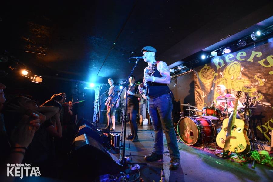 Oslavy svatého Patrika v Rock Café: Zoe Hayter, Travis O'Neill, Cheers! a spousta irského alkoholu