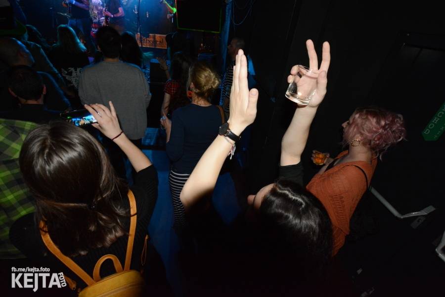 Oslavy svatého Patrika v Rock Café: Zoe Hayter, Travis O'Neill, Cheers! a spousta irského alkoholu