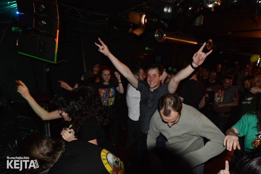 Oslavy svatého Patrika v Rock Café: Zoe Hayter, Travis O'Neill, Cheers! a spousta irského alkoholu