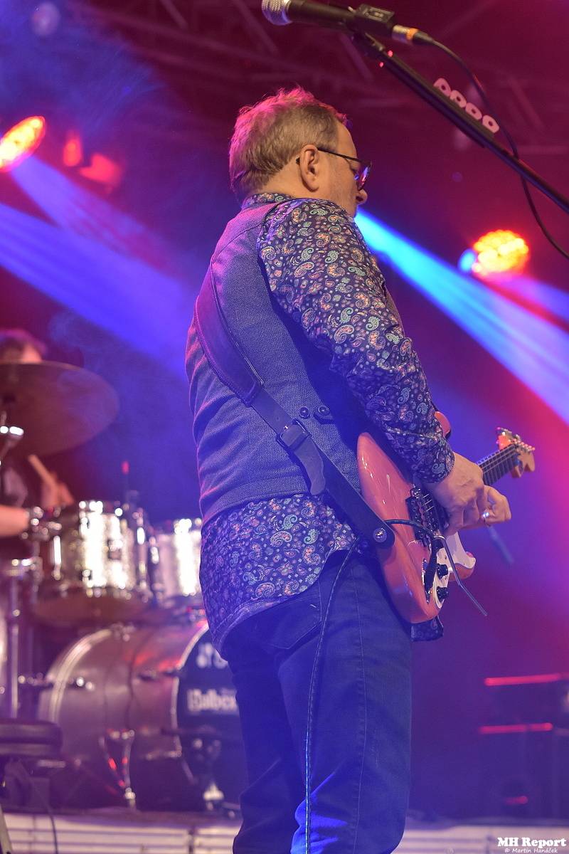 Michal Pavlíček v Plzni představil nové album Pošli to tam