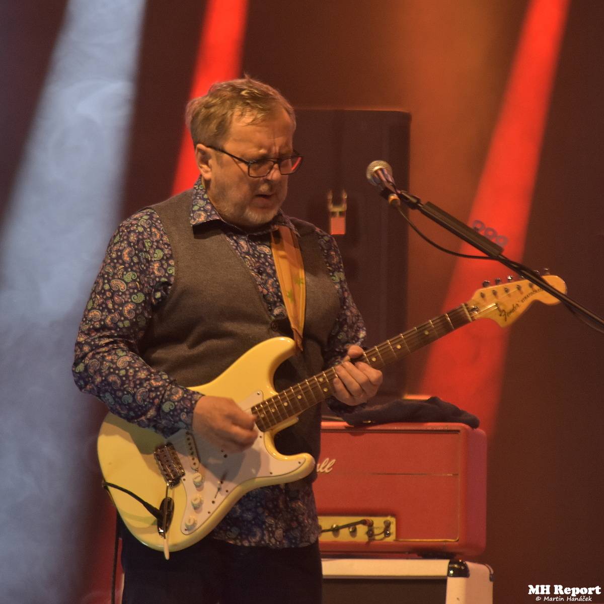 Michal Pavlíček v Plzni představil nové album Pošli to tam