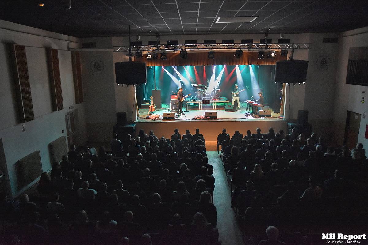 Michal Pavlíček v Plzni představil nové album Pošli to tam