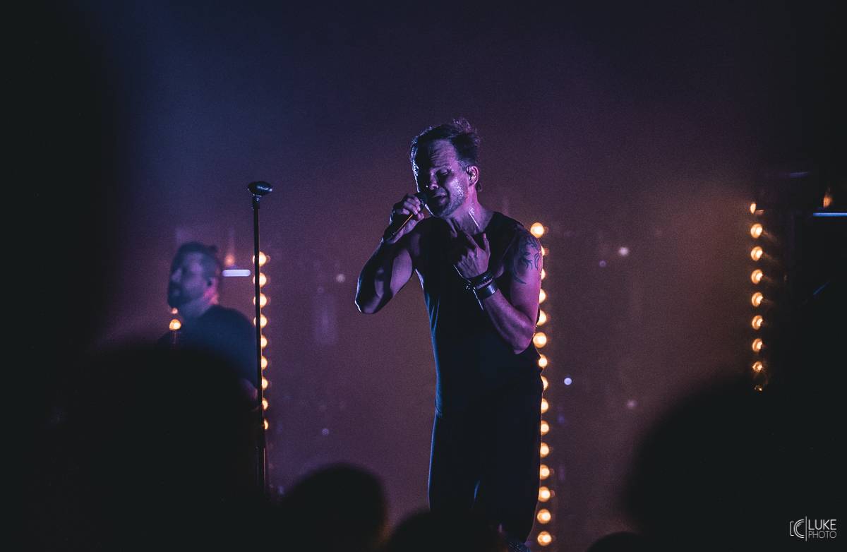 Evropa 2 rozdávala ceny. Na afterparty ve Foru Karlín hráli The Rasmus i Chinaski