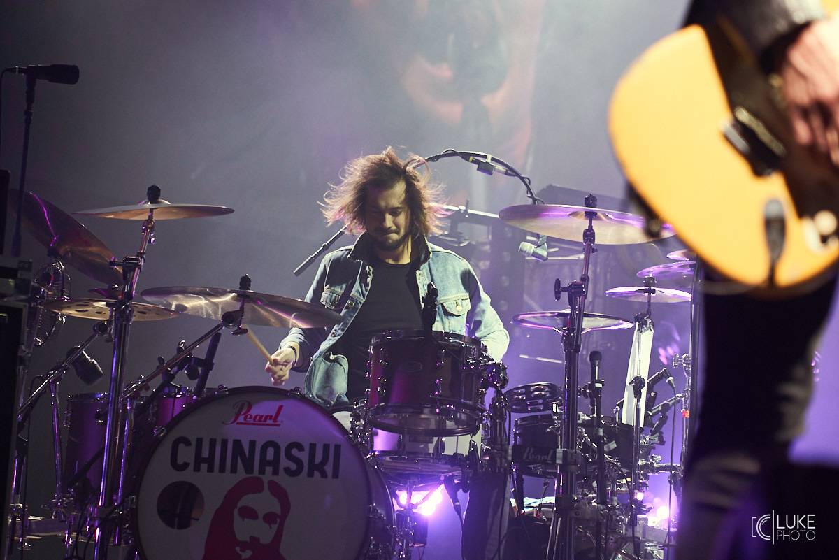 Evropa 2 rozdávala ceny. Na afterparty ve Foru Karlín hráli The Rasmus i Chinaski