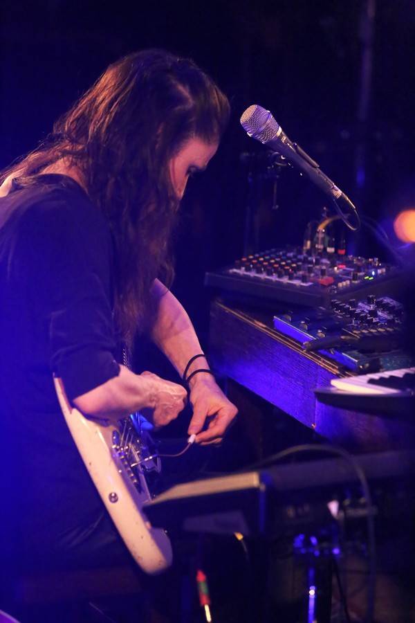 Sólová Lenka Dusilová čarovala ve veselském Kafé v kině