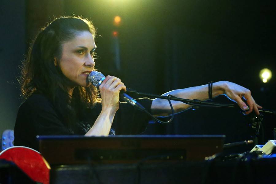 Sólová Lenka Dusilová čarovala ve veselském Kafé v kině