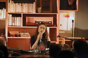 Sólová Lenka Dusilová čarovala ve veselském Kafé v kině