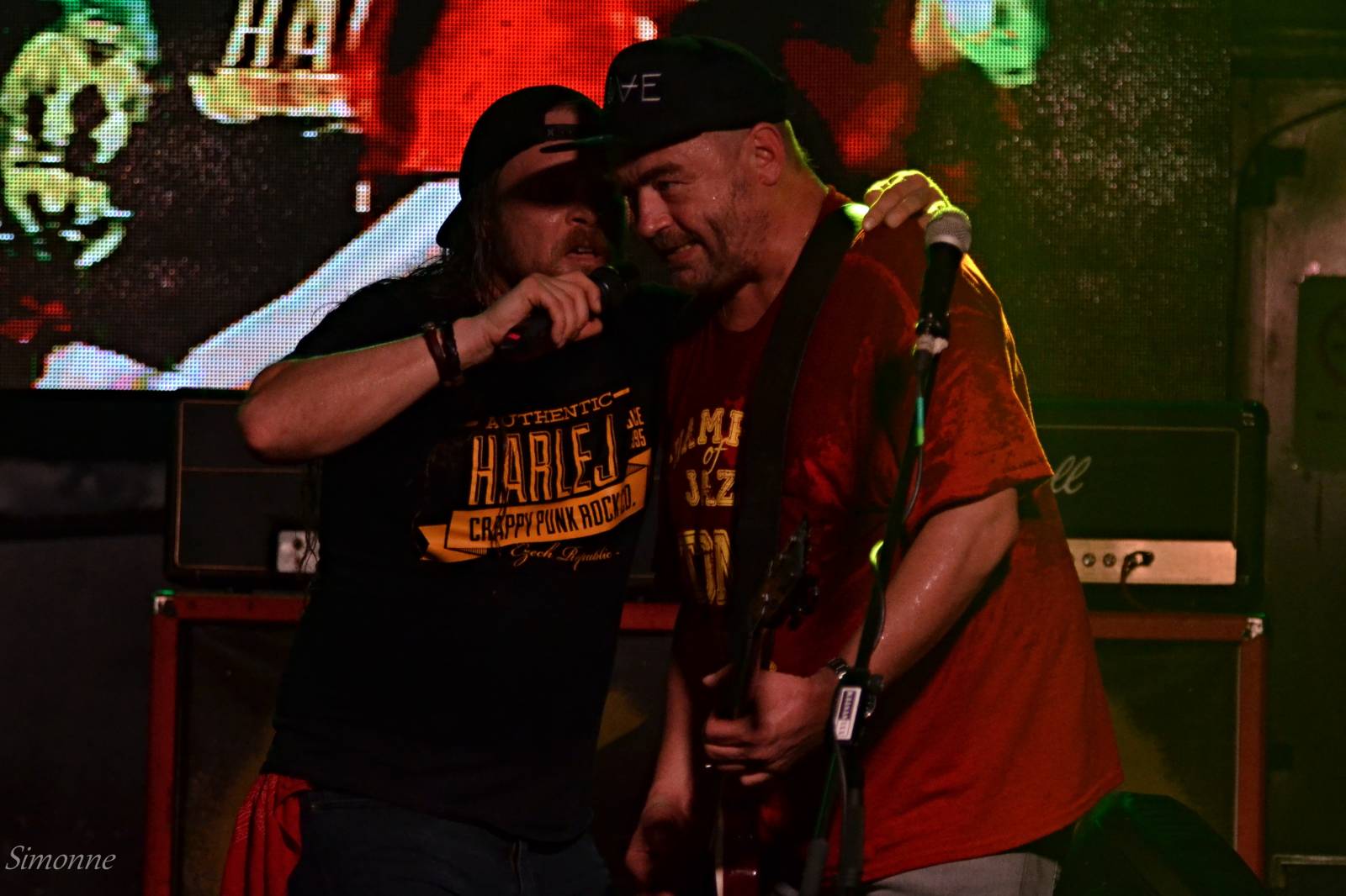 Harlej bavil fanoušky ve Zlíně, předskakovali jim Loco Loco