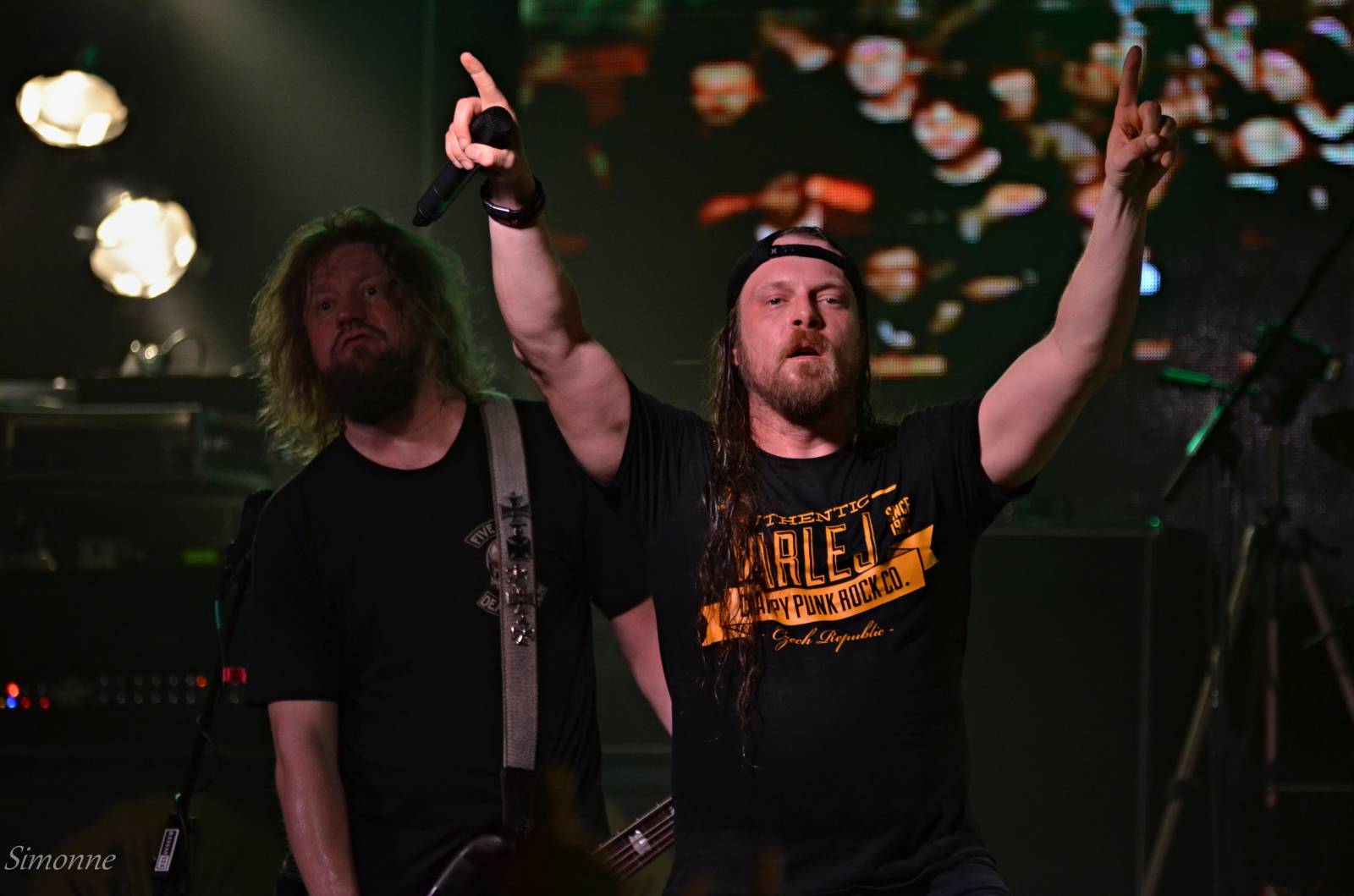 Harlej bavil fanoušky ve Zlíně, předskakovali jim Loco Loco