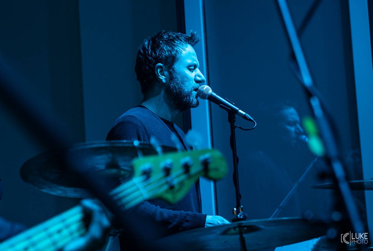 Tata Bojs slavnostně zakončili svou výstavu v centru současného umění DOX v Praze a pokřtili Tatalog